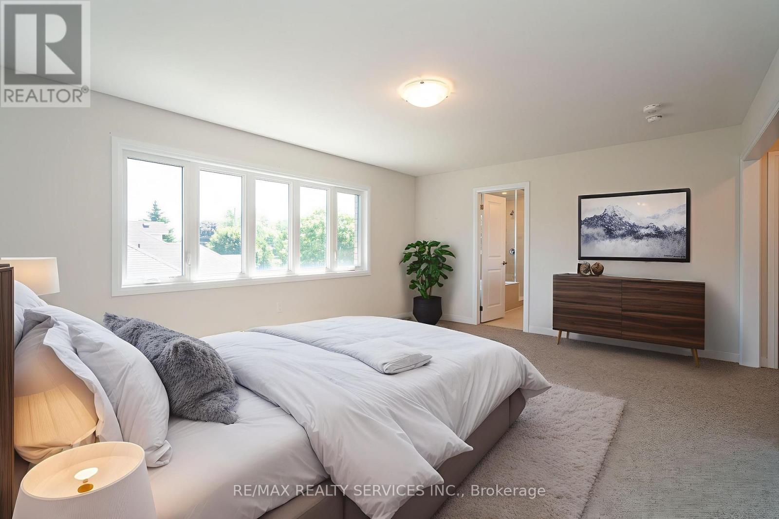 Photo 21 of 269 Dingman Street, Wellington North ON