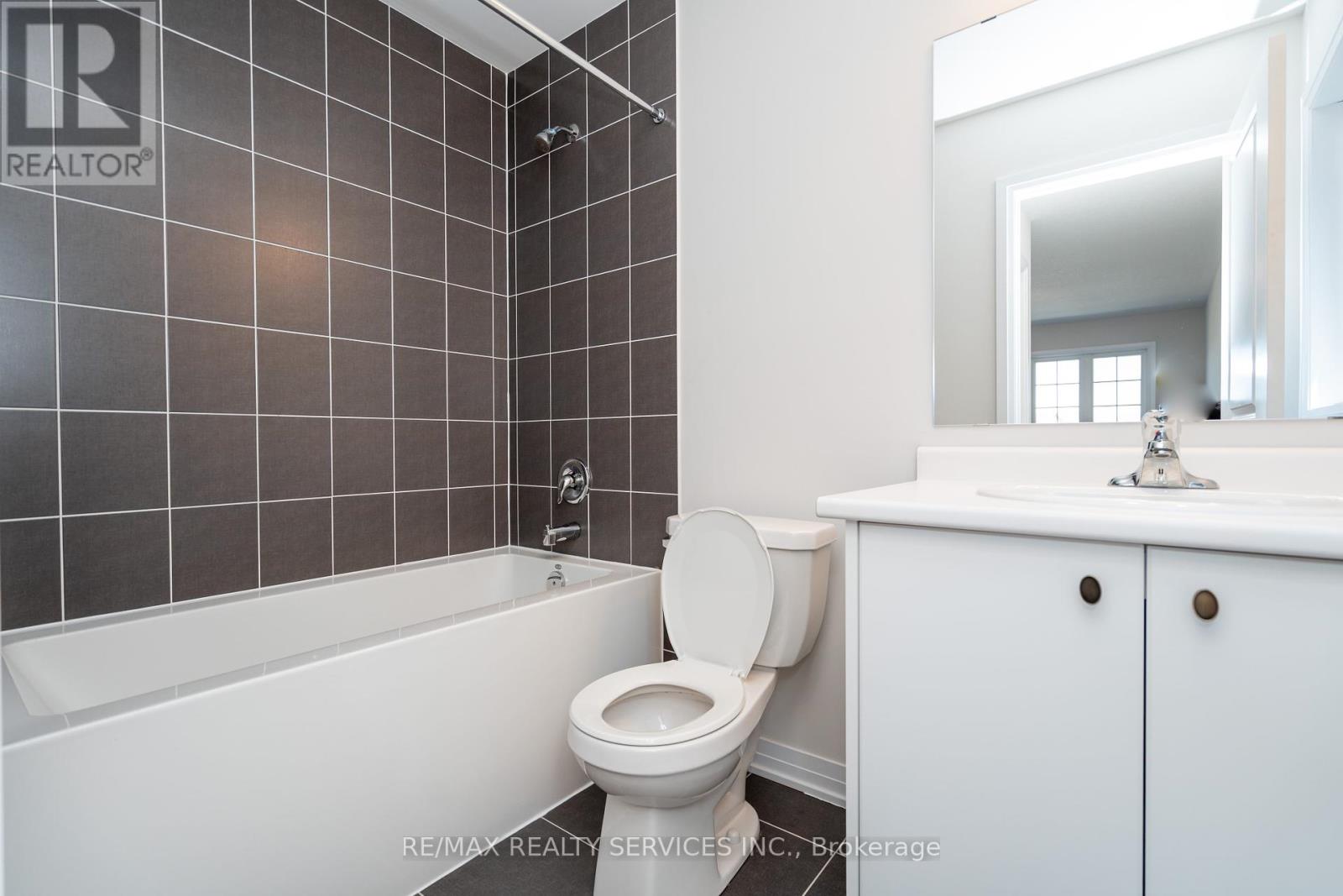 Photo 18 of 269 Dingman Street, Wellington North ON