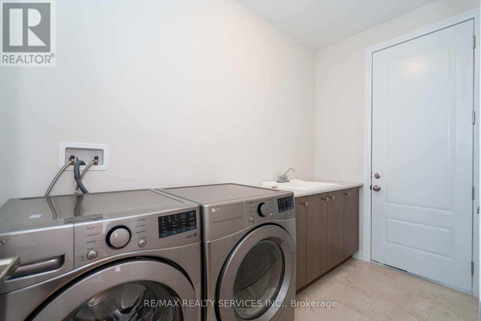 Photo 11 of 269 Dingman Street, Wellington North ON