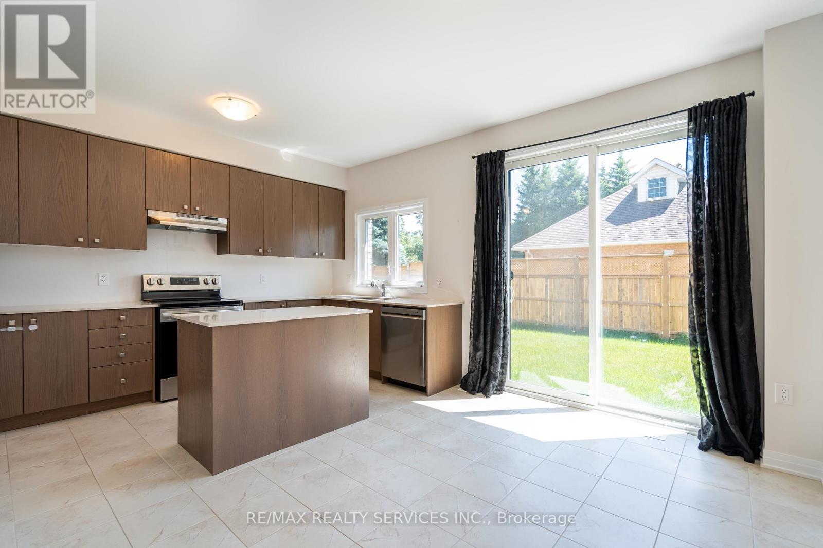 Photo 44 of 269 Dingman Street, Wellington North ON