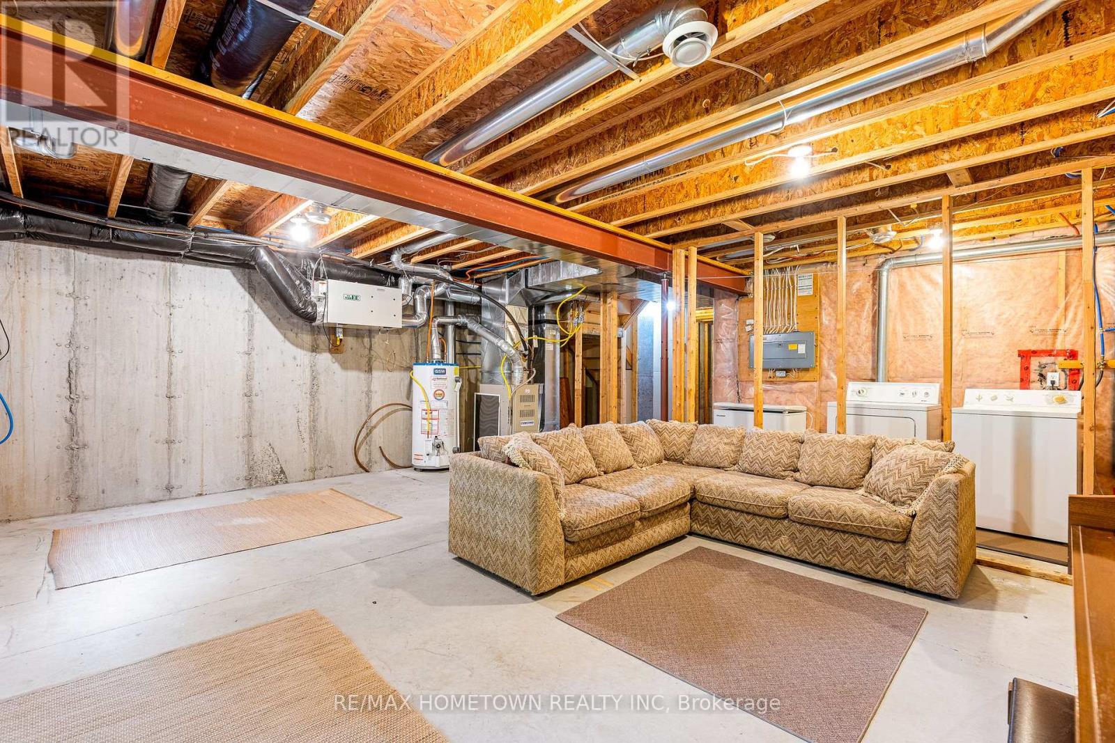 Photo 29 of 271 Beley Street, Brockville ON