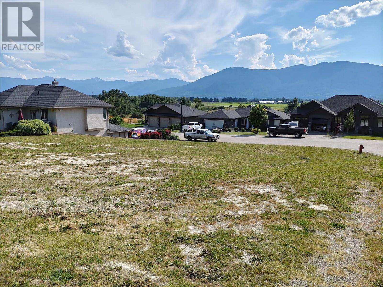 Photo 1 of 1002 Selkirk Drive, Creston BC