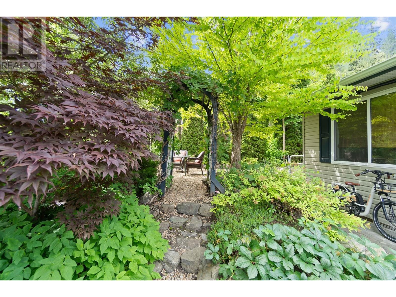 Photo 44 of 4421 73 Avenue Ne, Salmon Arm BC