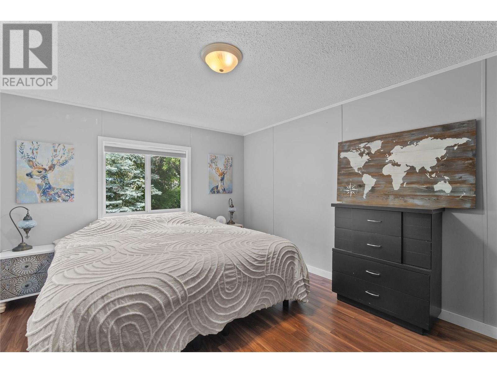Photo 1 of 4421 73 Avenue Ne, Salmon Arm BC