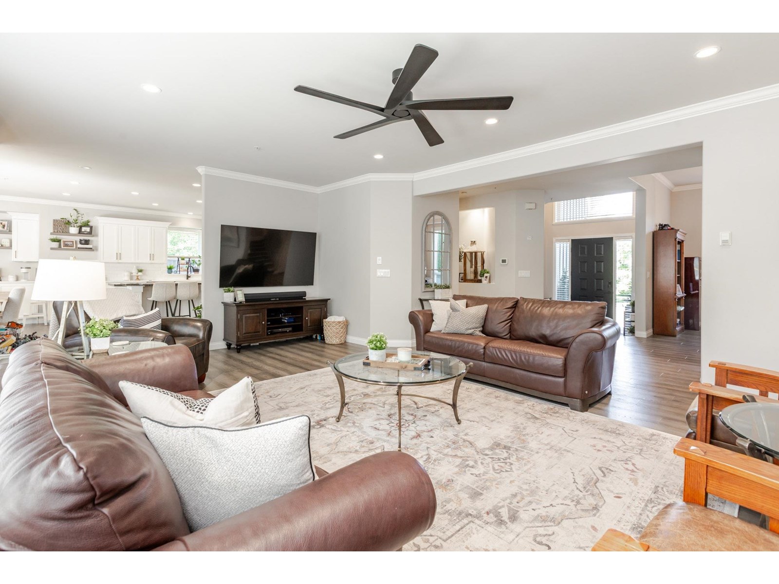Photo 6 of 10095 181 Street, Surrey BC