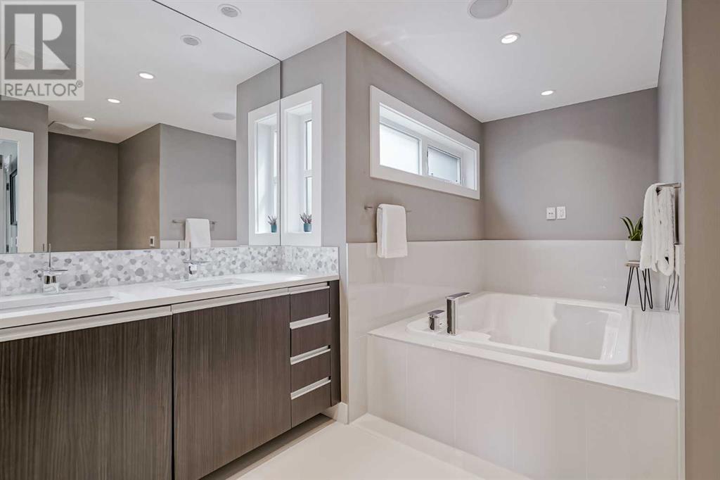 Single Family House for Sale in   Avenue SW South Calgary Calgary 
