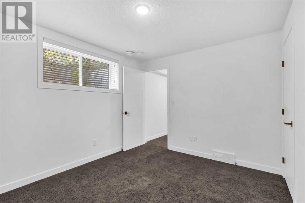 Single Family House for Sale in  Silverado Skies Common SW Silverado Calgary 