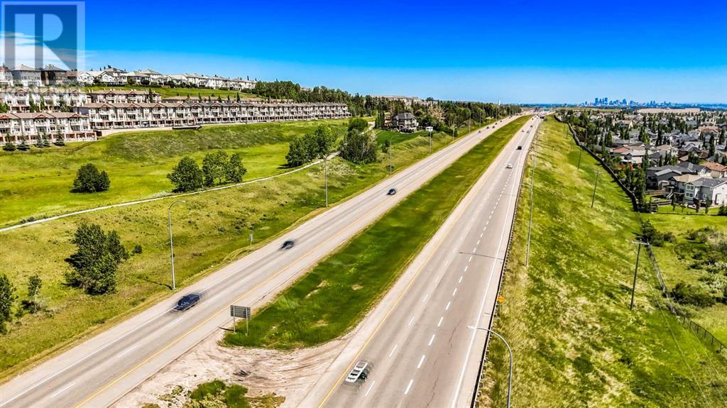 Single Family House for Sale in  Tuscany Summit Square NW Tuscany Calgary 
