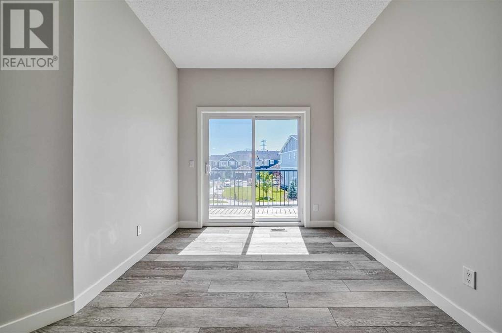 Single Family House for Sale in  Tuscany Summit Square NW Tuscany Calgary 