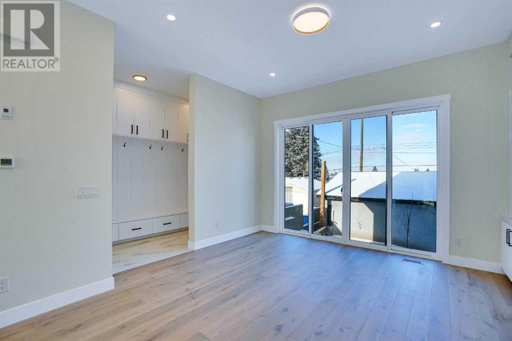 Single Family House for Sale in   Avenue SW Richmond Calgary 