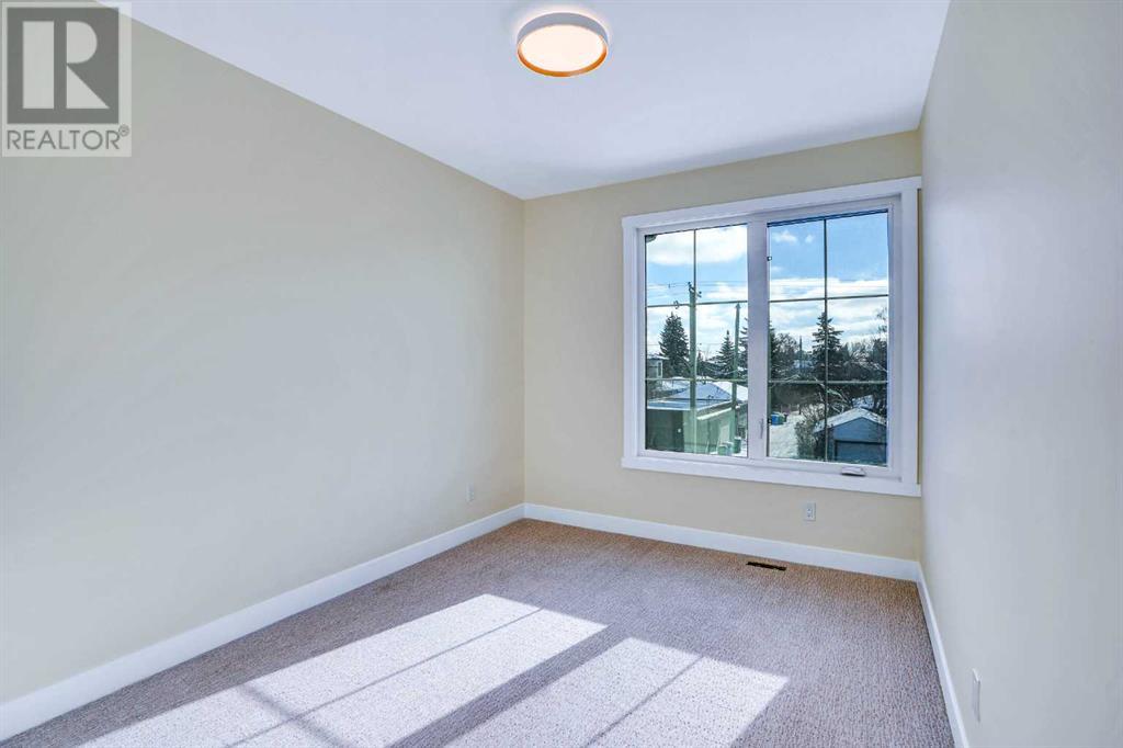 Single Family House for Sale in   Avenue SW Richmond Calgary 
