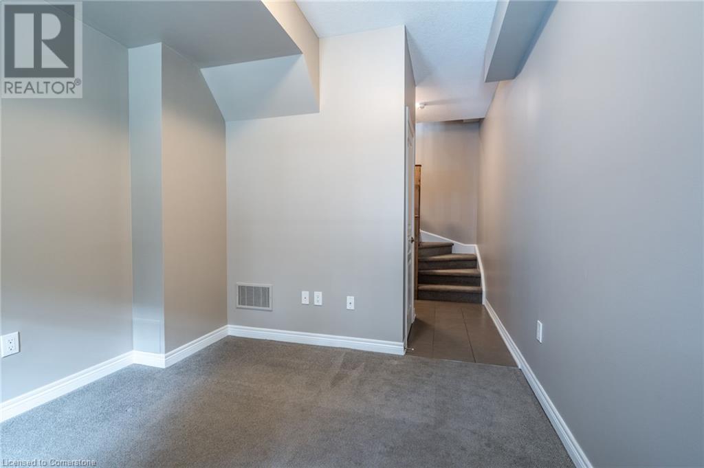Photo 4 of 2086 Ghent Avenue Unit 41, Burlington ON
