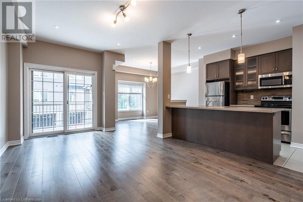 Photo 5 of 2086 Ghent Avenue Unit 41, Burlington ON