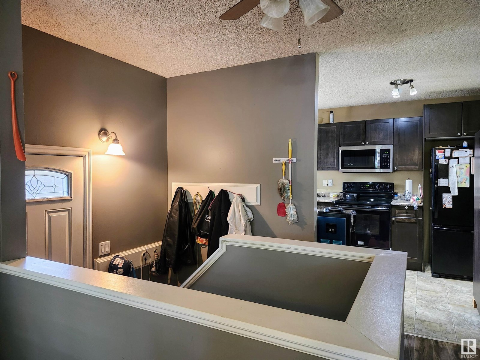 Photo 15 of 16 Raven Dr, Sherwood Park AB