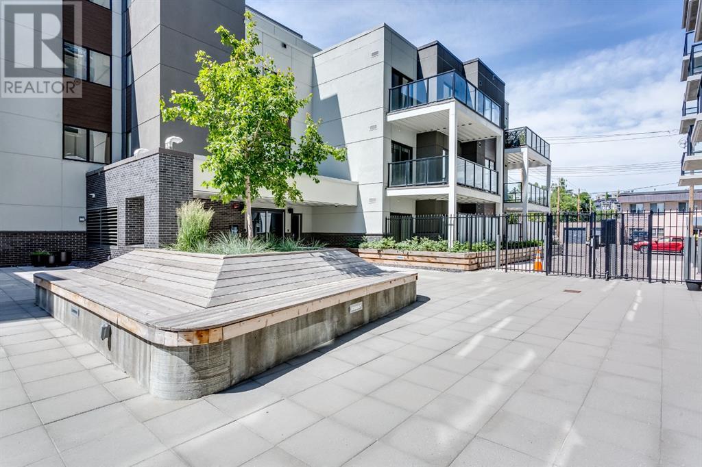 Single Family House for Sale in    Avenue NE Crescent Heights Calgary 