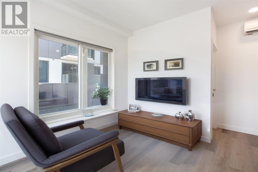 Single Family House for Sale in    Avenue NE Crescent Heights Calgary 