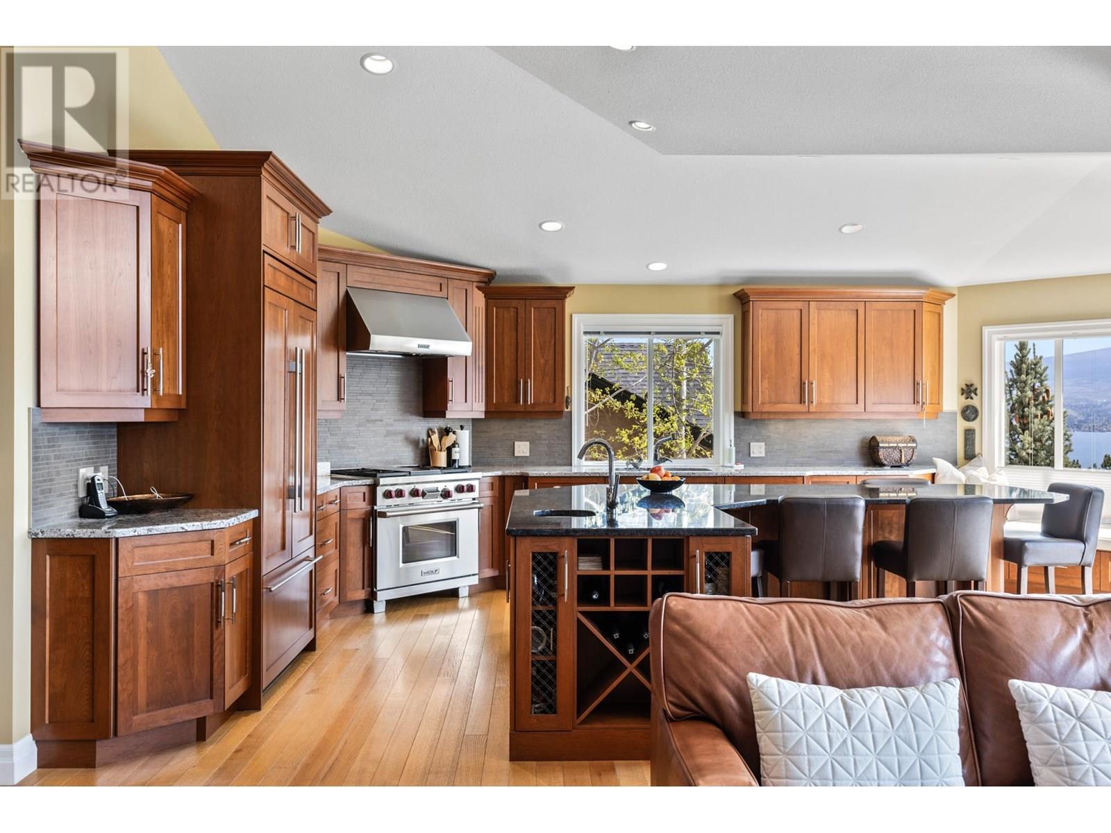  1554 Chardonnay Place, West Kelowna