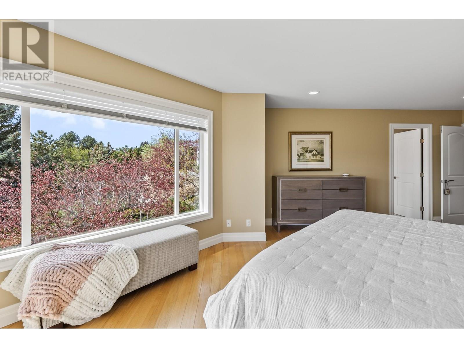  1554 Chardonnay Place, West Kelowna