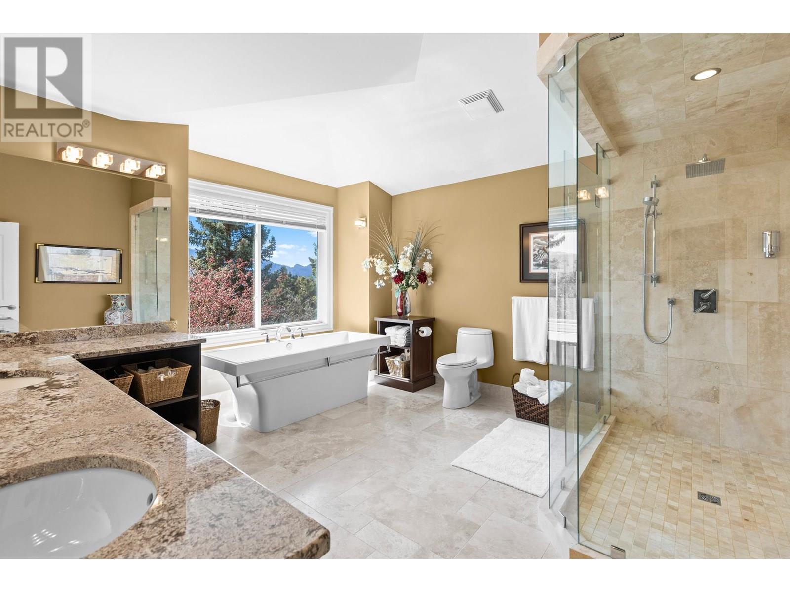  1554 Chardonnay Place, West Kelowna