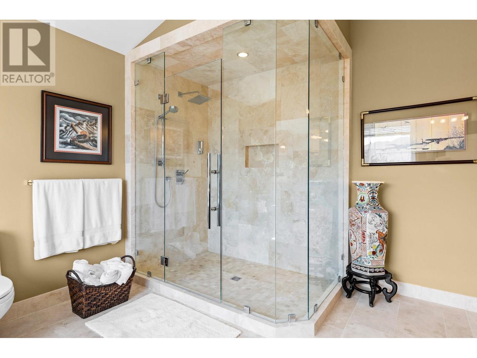  1554 Chardonnay Place, West Kelowna