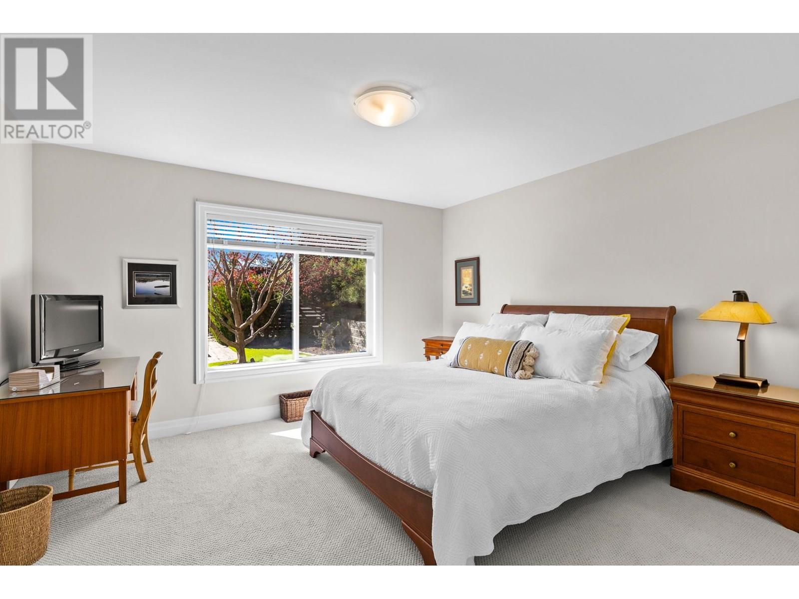  1554 Chardonnay Place, West Kelowna