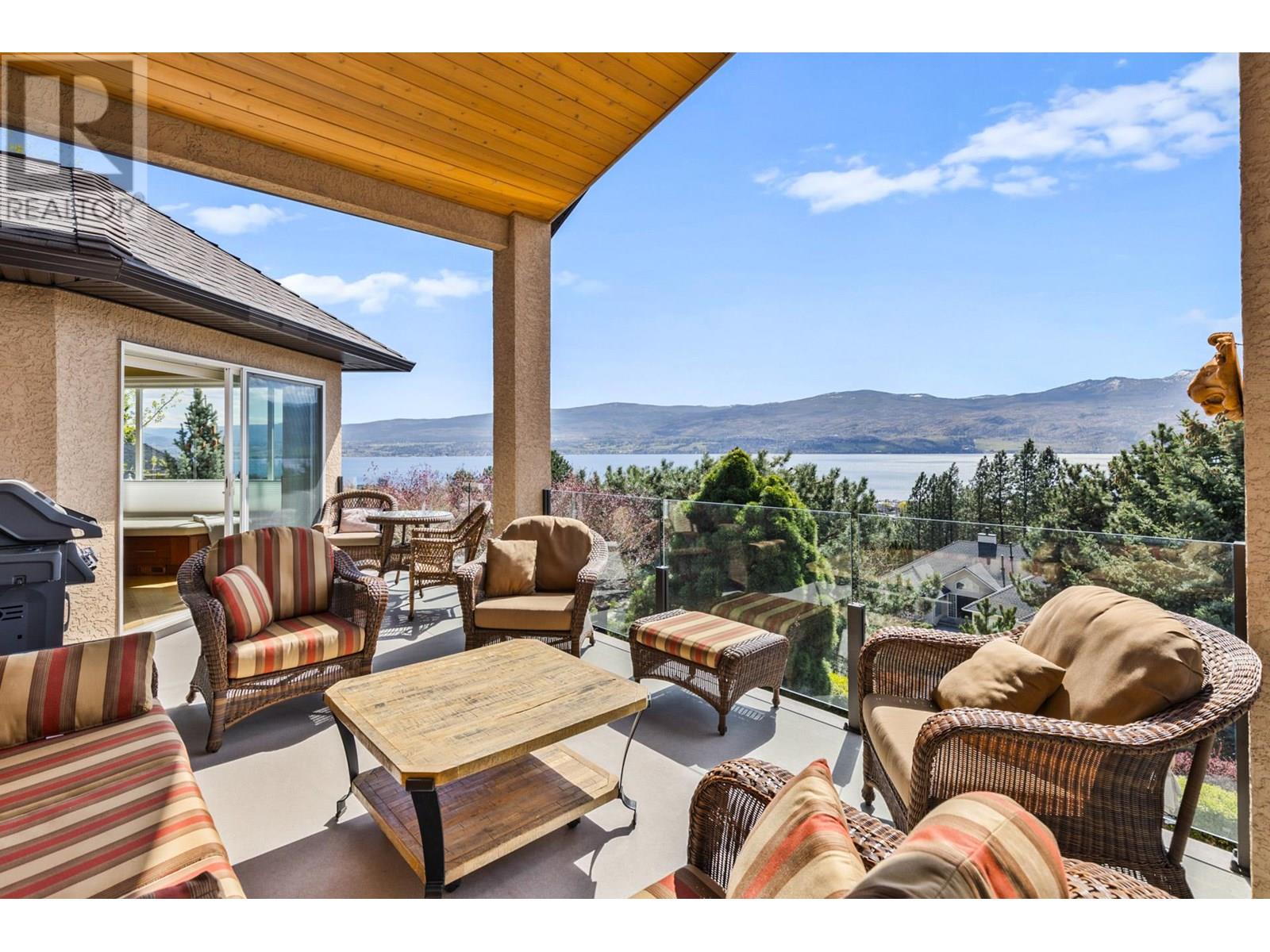  1554 Chardonnay Place, West Kelowna