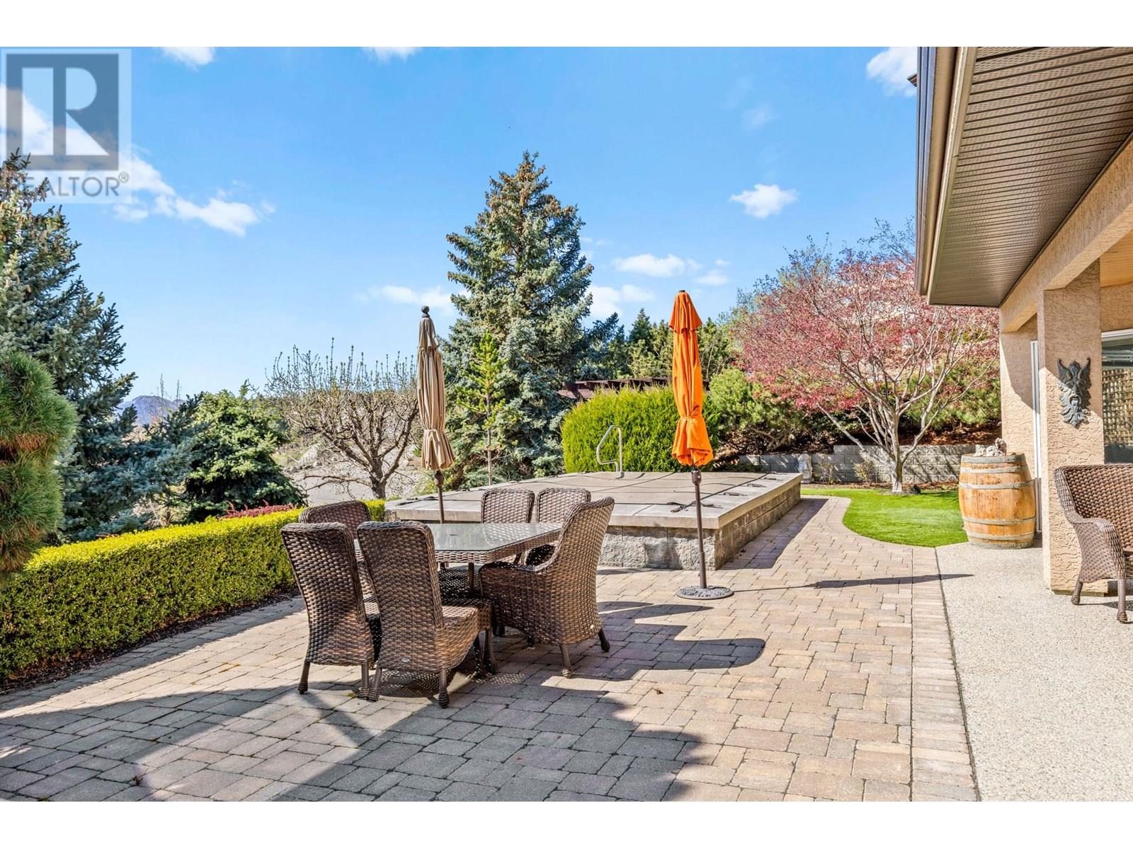  1554 Chardonnay Place, West Kelowna