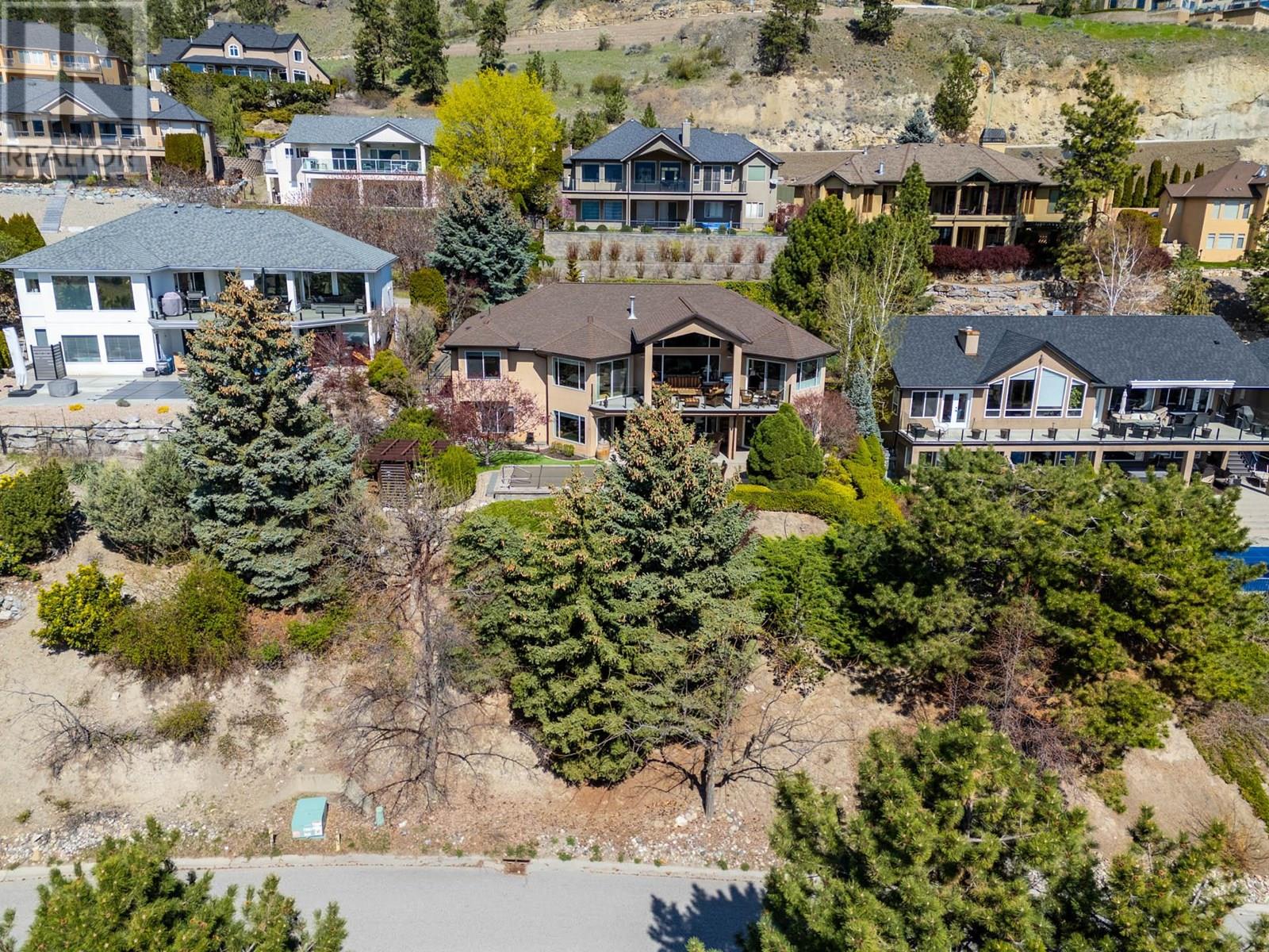  1554 Chardonnay Place, West Kelowna