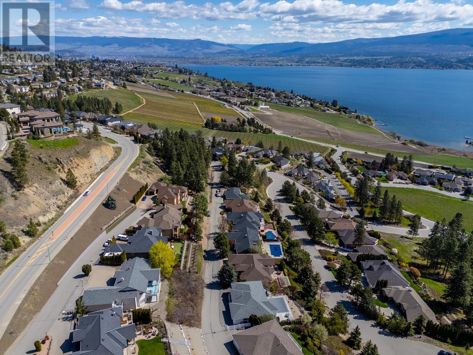  1554 Chardonnay Place, West Kelowna