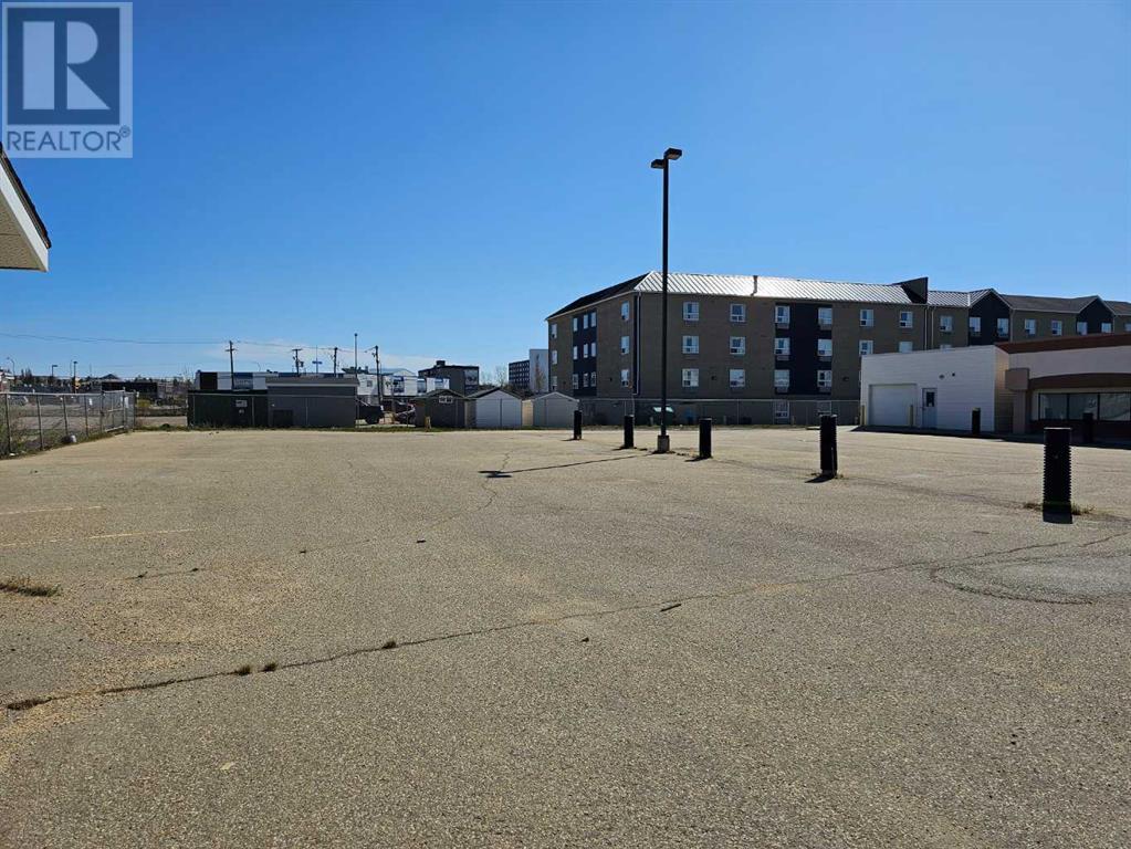 Photo 16 of 10070 117 Avenue, Grande Prairie AB
