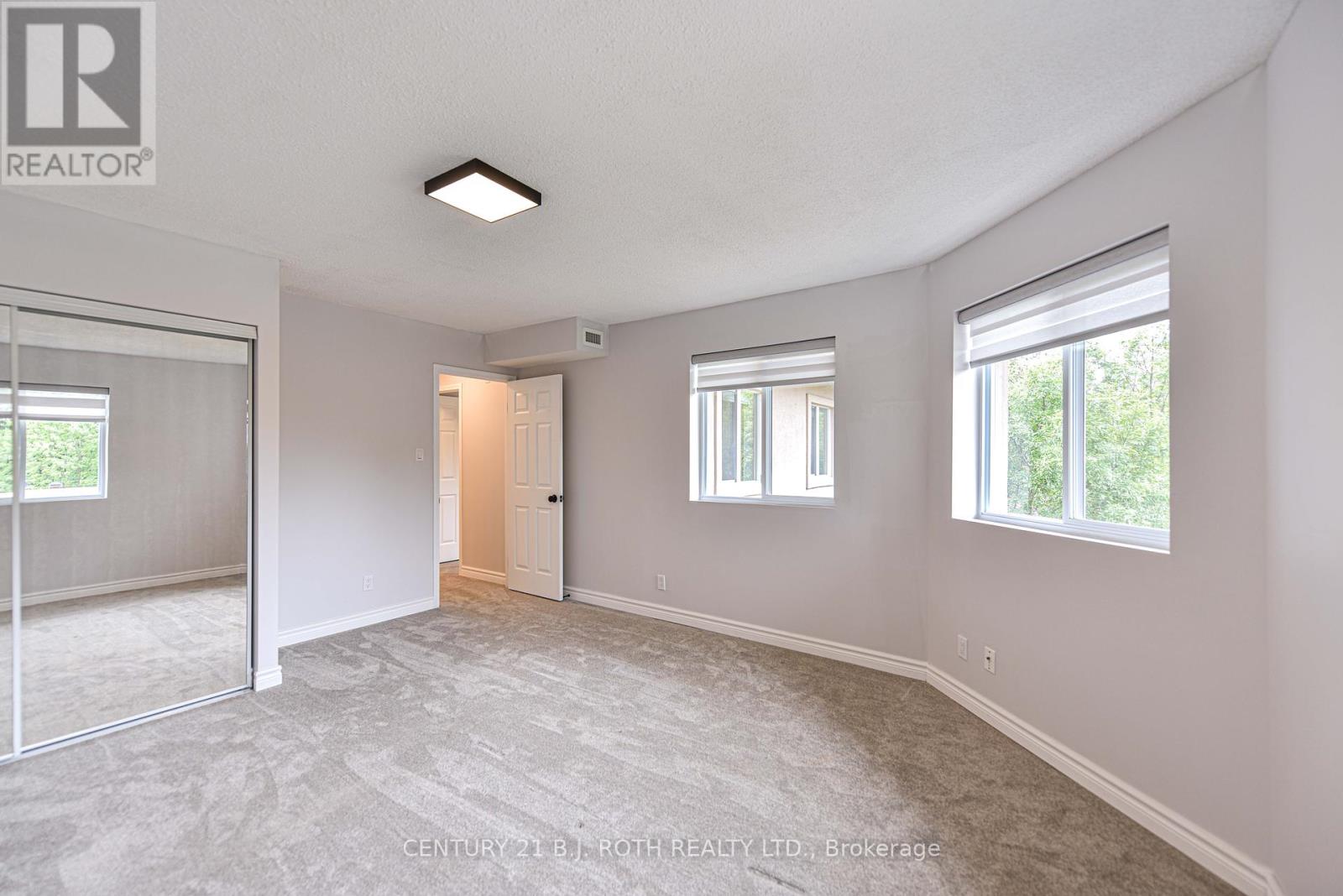 Photo 28 of 302 125 Bond Street, Orillia ON