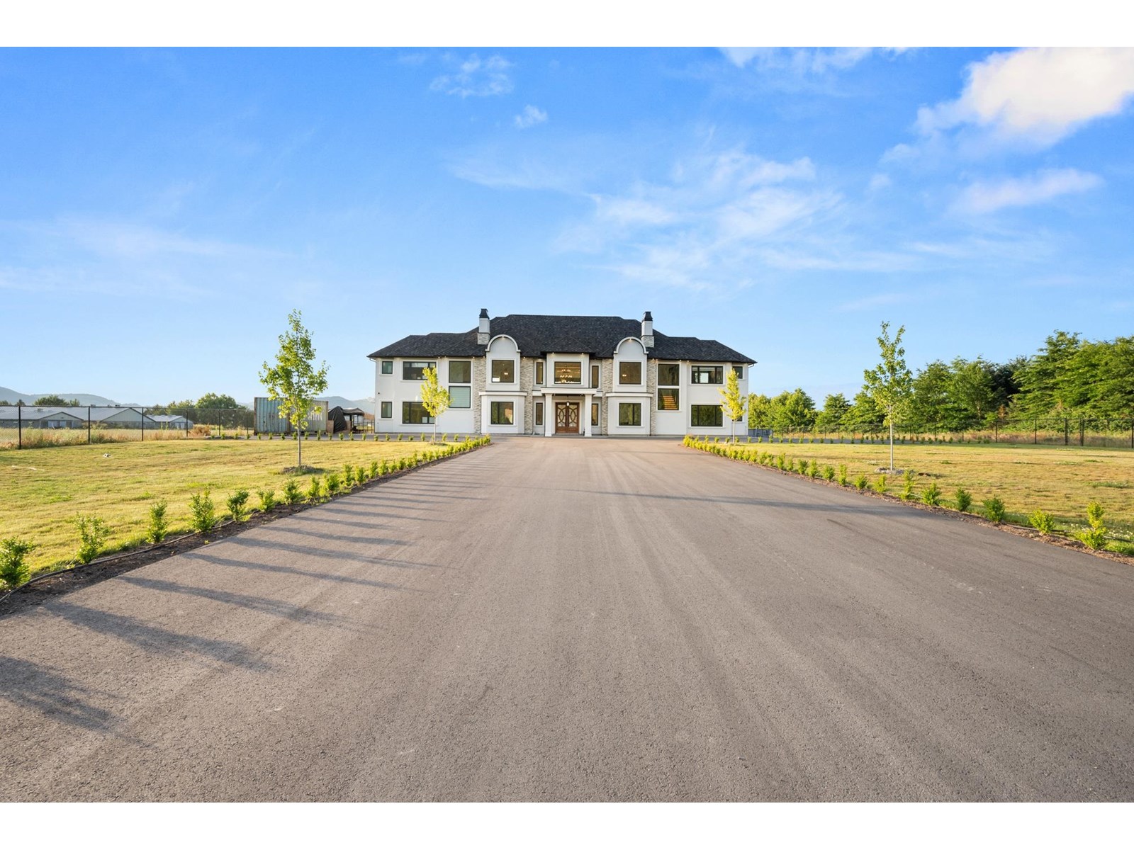 Photo 3 of 39321 Blacklock Road, Abbotsford BC
