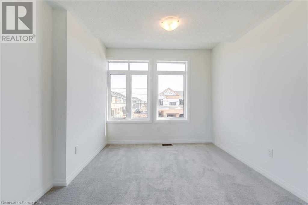Photo 15 of 40 Freedom Crescent, Hamilton ON