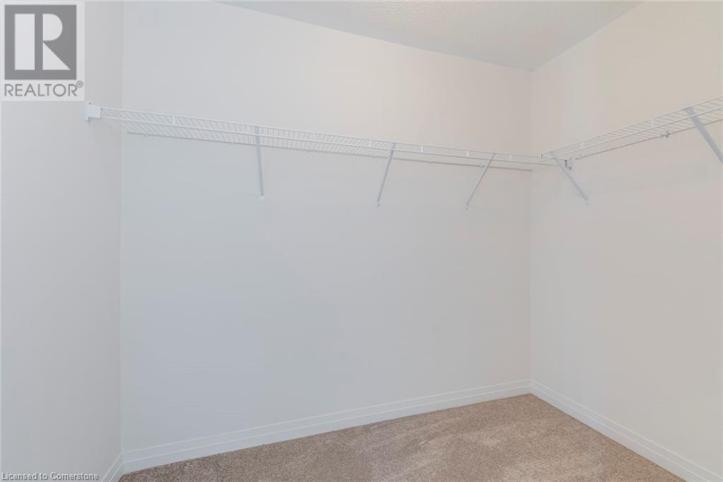 Photo 11 of 40 Freedom Crescent, Hamilton ON