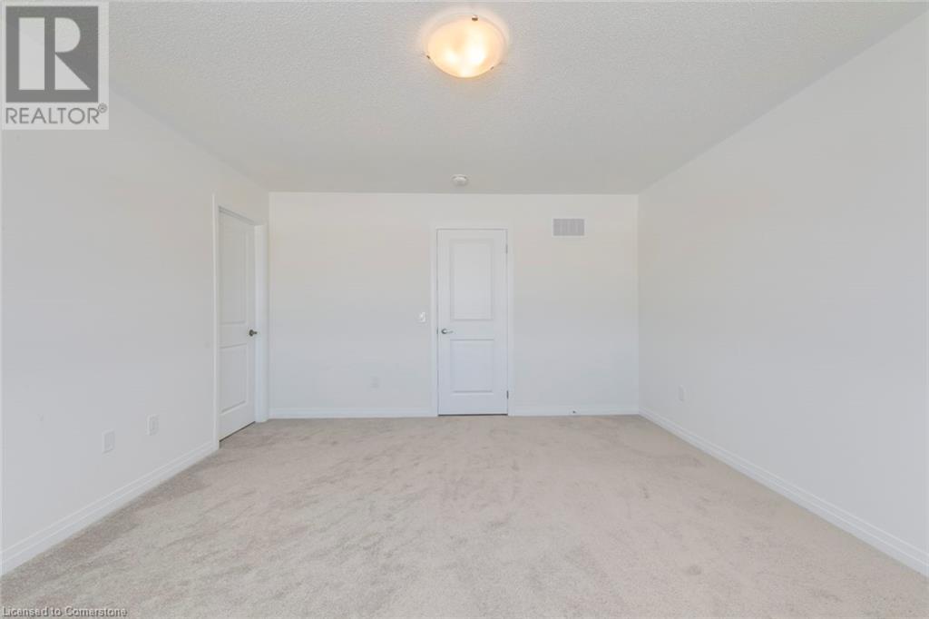Photo 10 of 40 Freedom Crescent, Hamilton ON