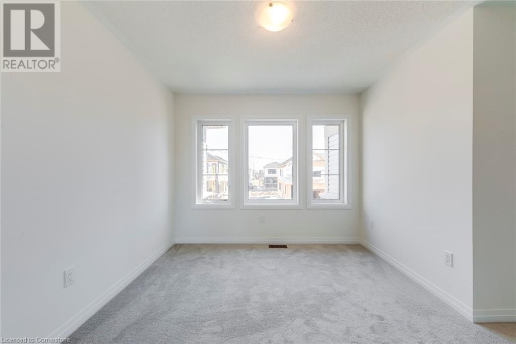 Photo 14 of 40 Freedom Crescent, Hamilton ON