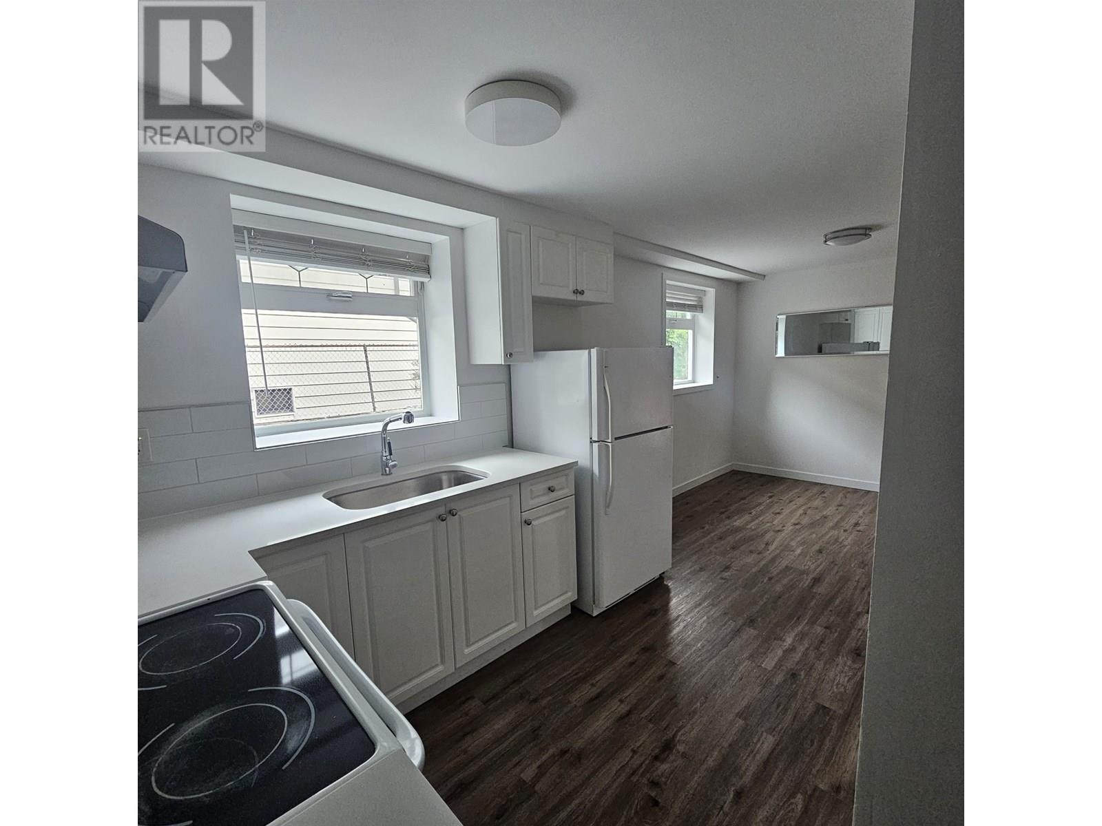 Photo 1 of 358 Alberta Street, New Westminster BC