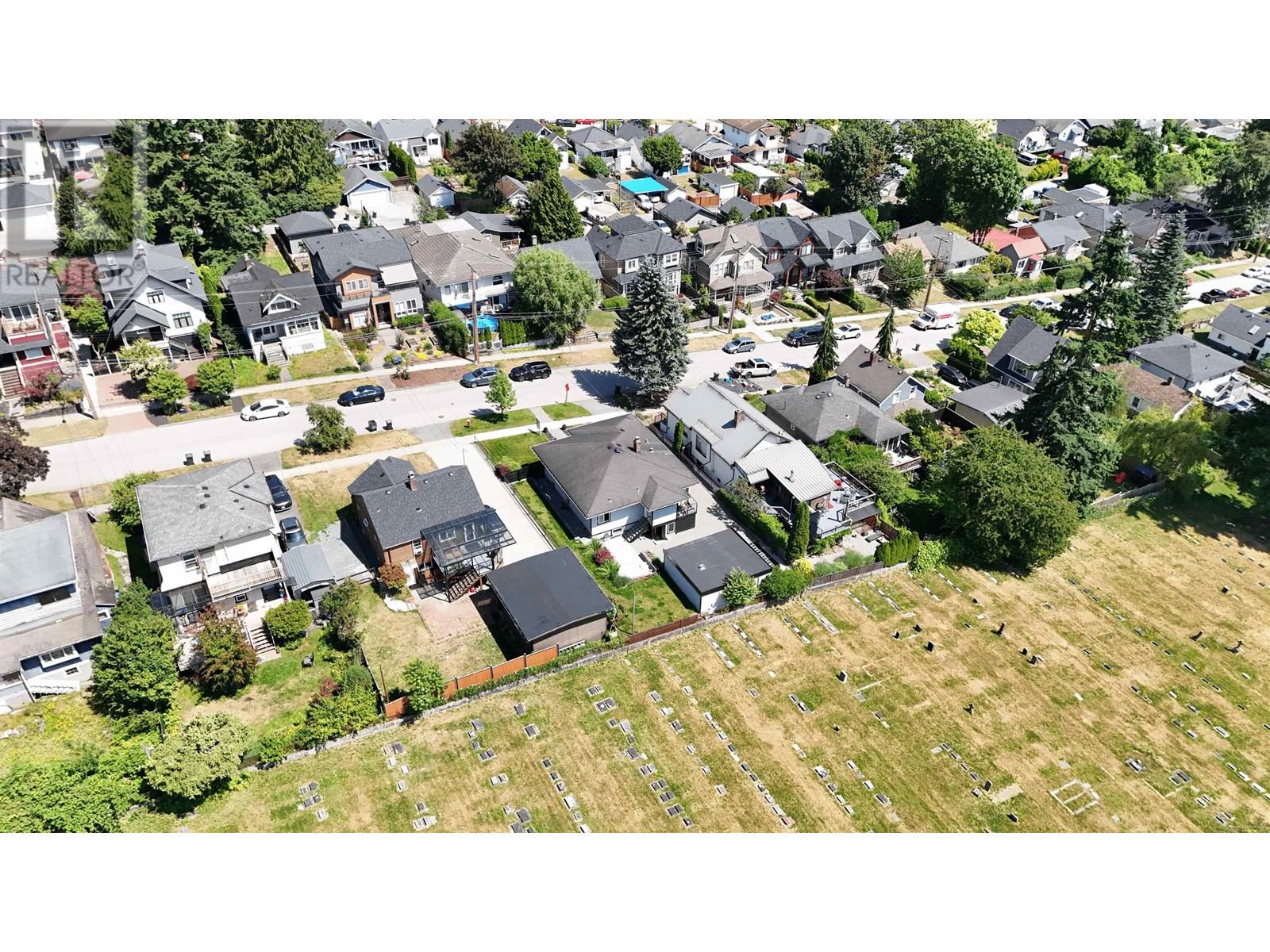 Photo 2 of 358 Alberta Street, New Westminster BC