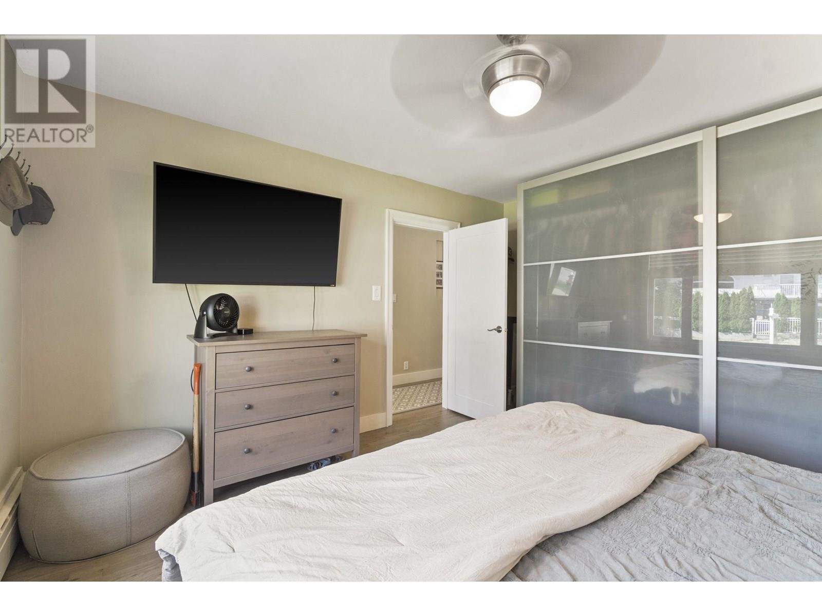Photo 12 of 358 Alberta Street, New Westminster BC