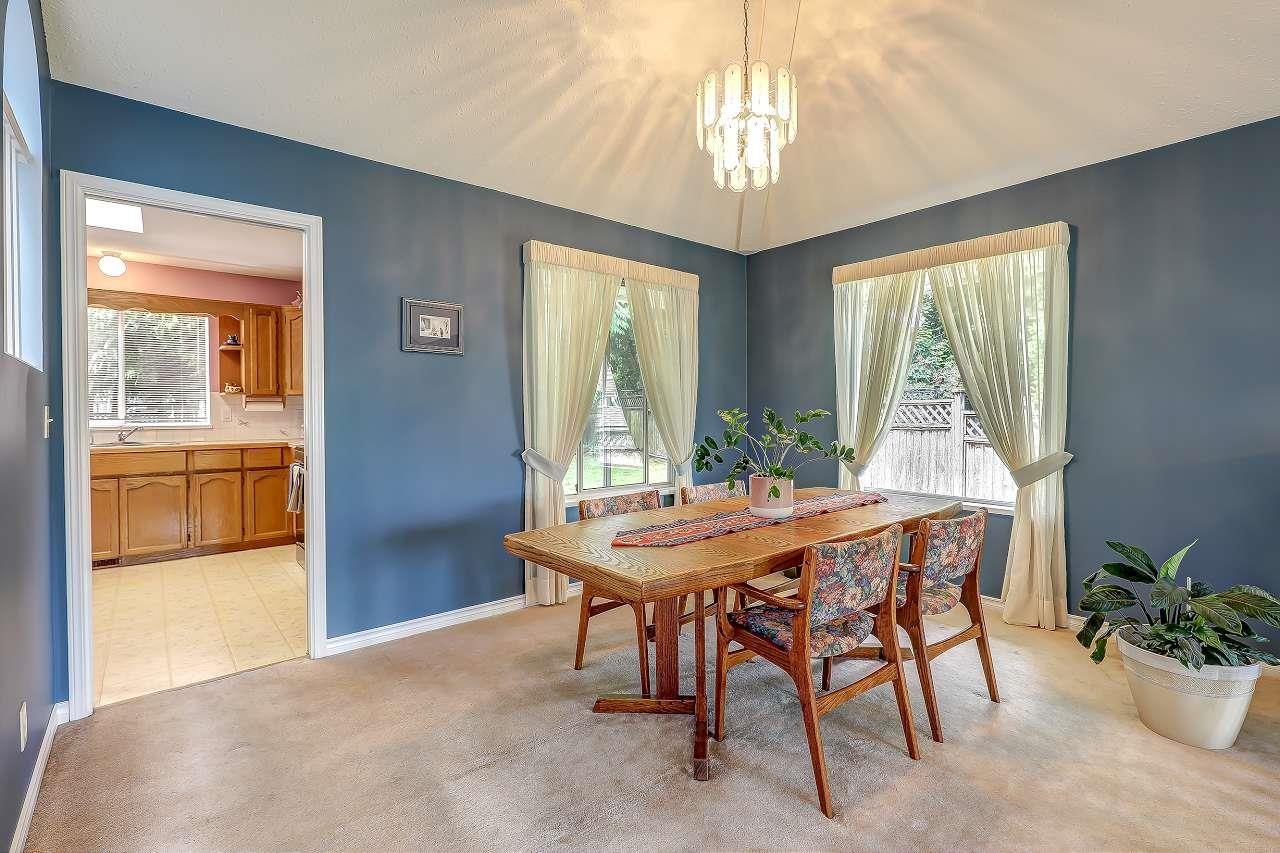 Photo 8 of 5979 Southpark Grove, Surrey BC