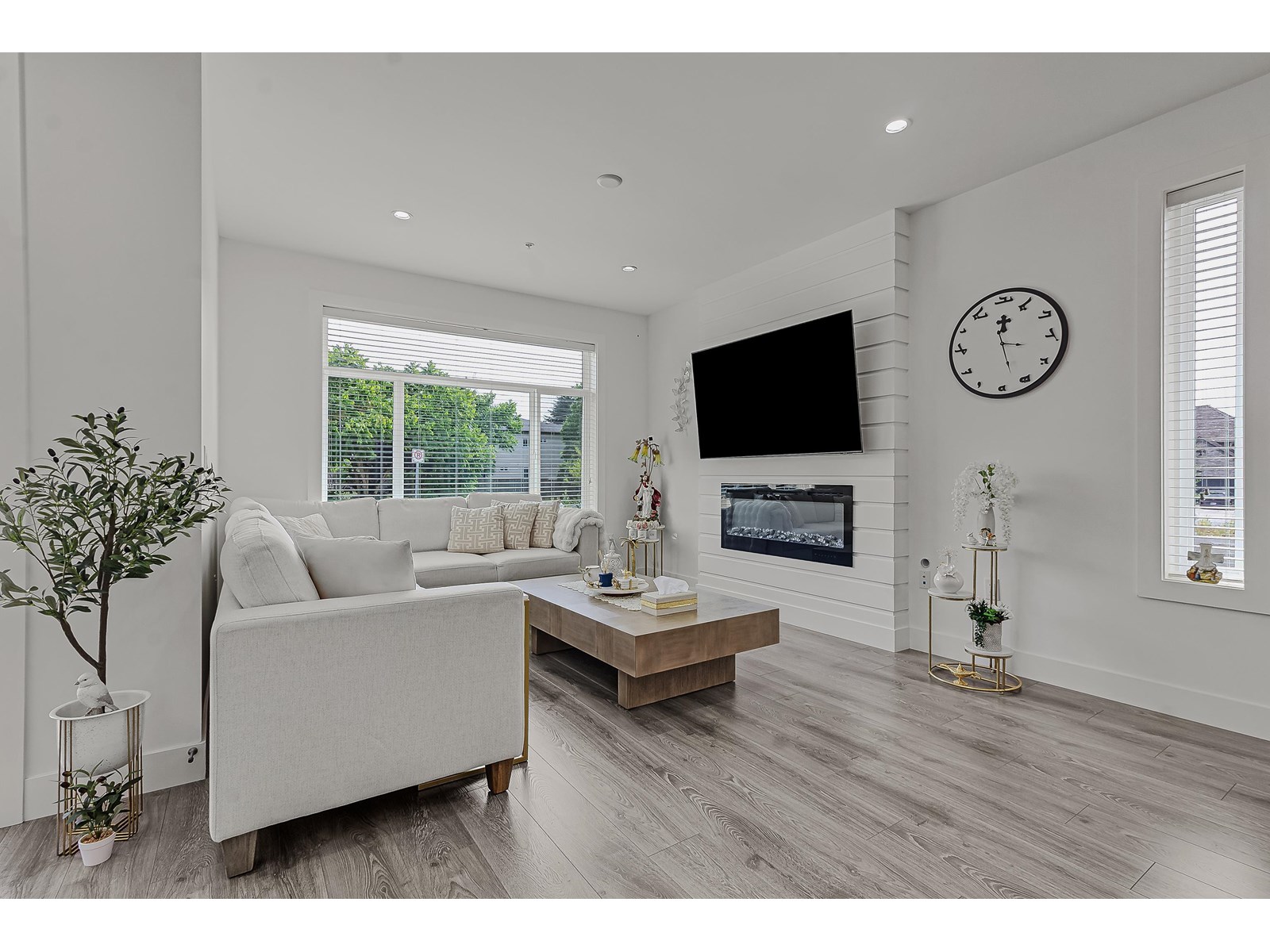 Photo 9 of 33123 Benedict Boulevard, Mission BC