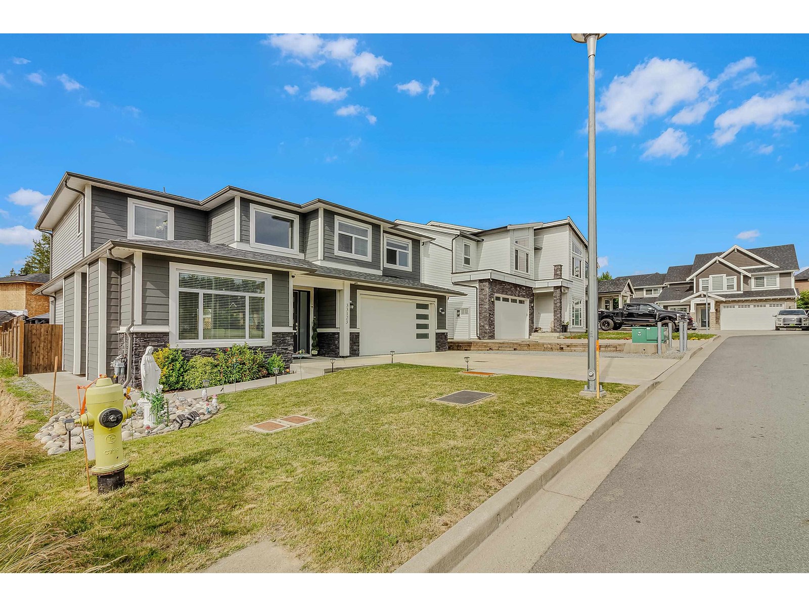 Photo 3 of 33123 Benedict Boulevard, Mission BC