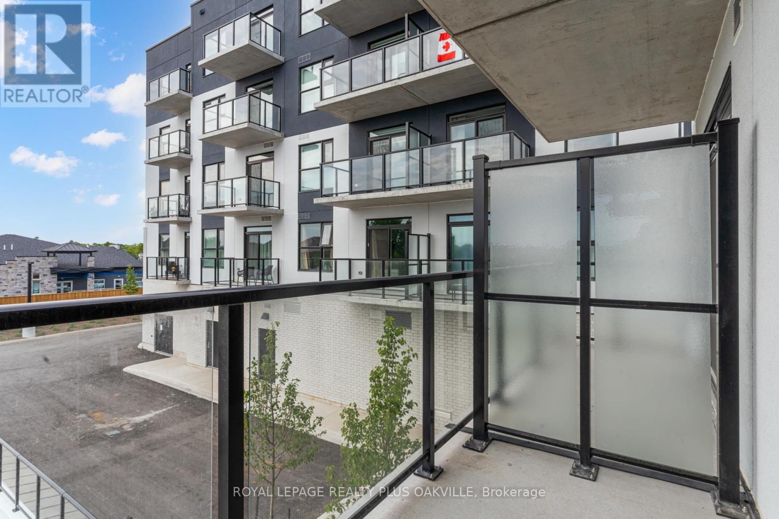 Photo 15 of 221 1936 Rymal Road E, Hamilton ON