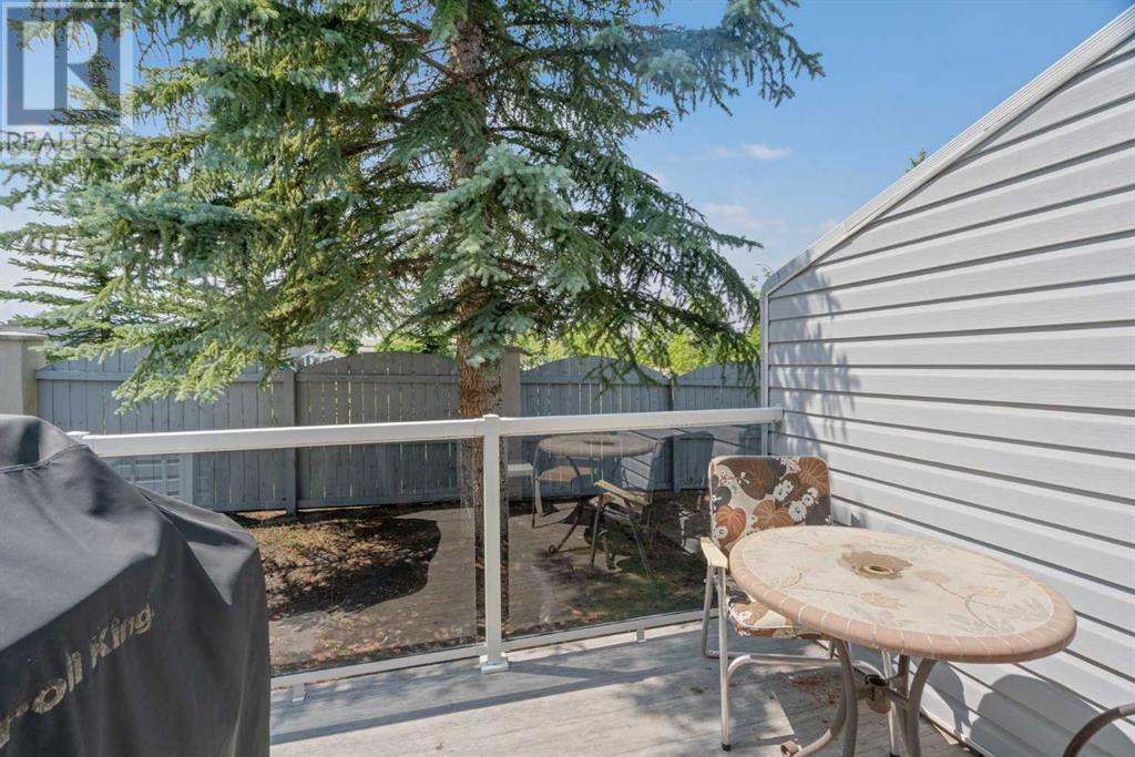 Single Family House for Sale in  Scenic Gardens Scenic Acres Calgary 