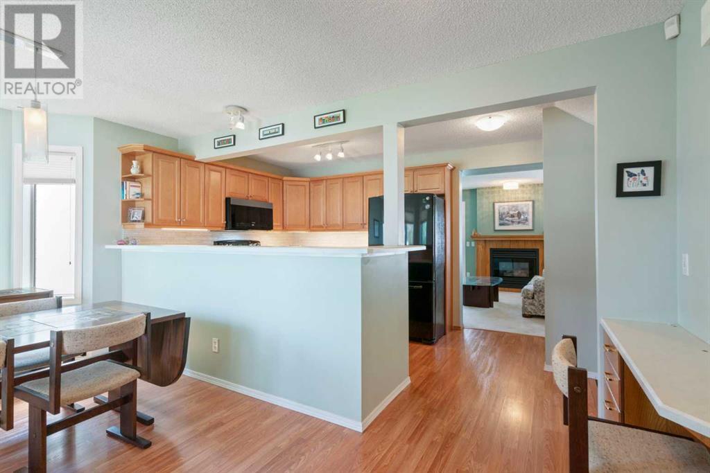 Single Family House for Sale in  Scenic Gardens Scenic Acres Calgary 