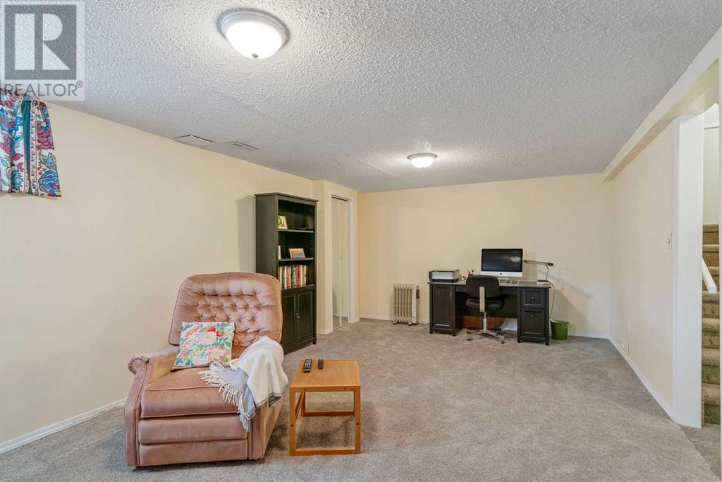 Single Family House for Sale in  Scenic Gardens Scenic Acres Calgary 