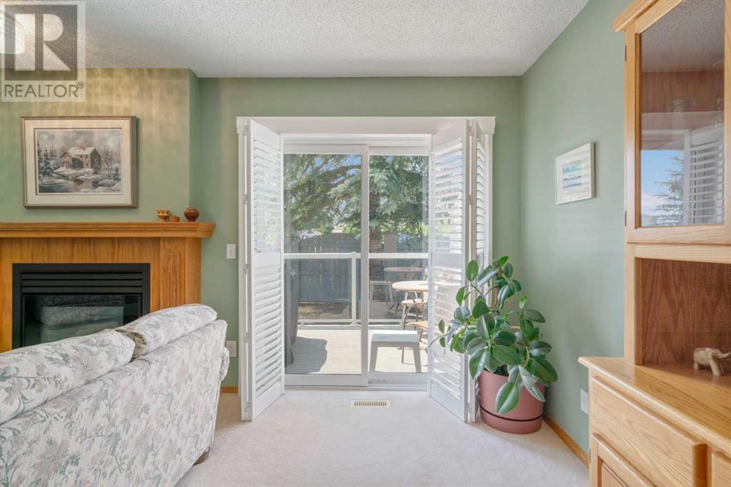 Single Family House for Sale in  Scenic Gardens Scenic Acres Calgary 