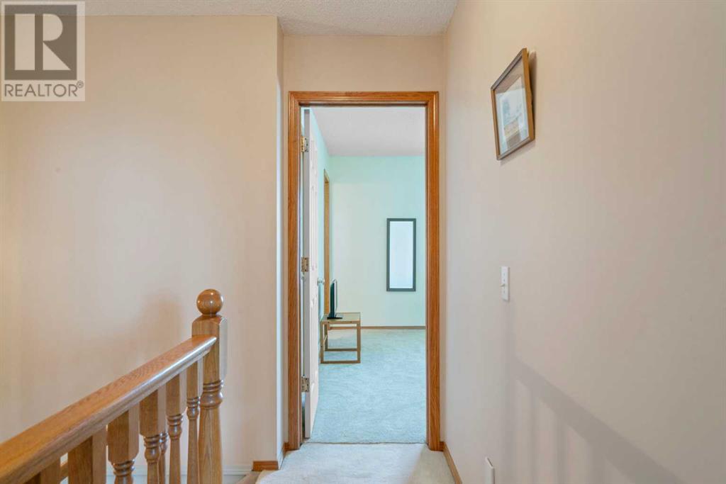 Single Family House for Sale in  Scenic Gardens Scenic Acres Calgary 