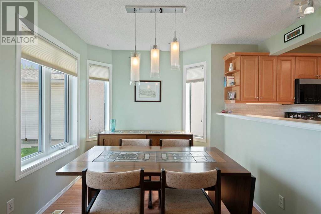 Single Family House for Sale in  Scenic Gardens Scenic Acres Calgary 