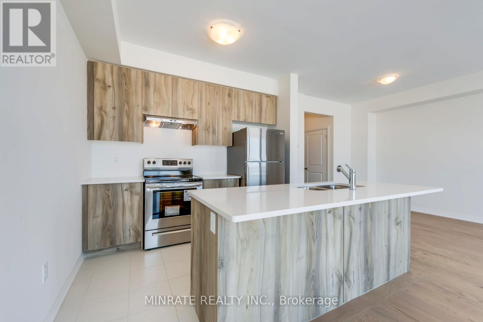 Photo 4 of 40 Freedom Crescent, Hamilton ON